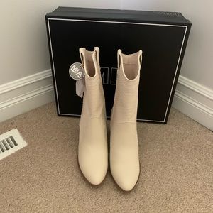 Cowboy boot by Mia; new in box size 6